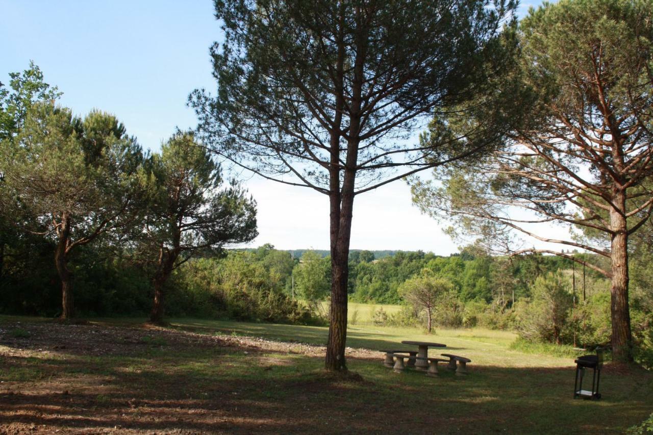 La Cabane A Papi Thenac  Bagian luar foto